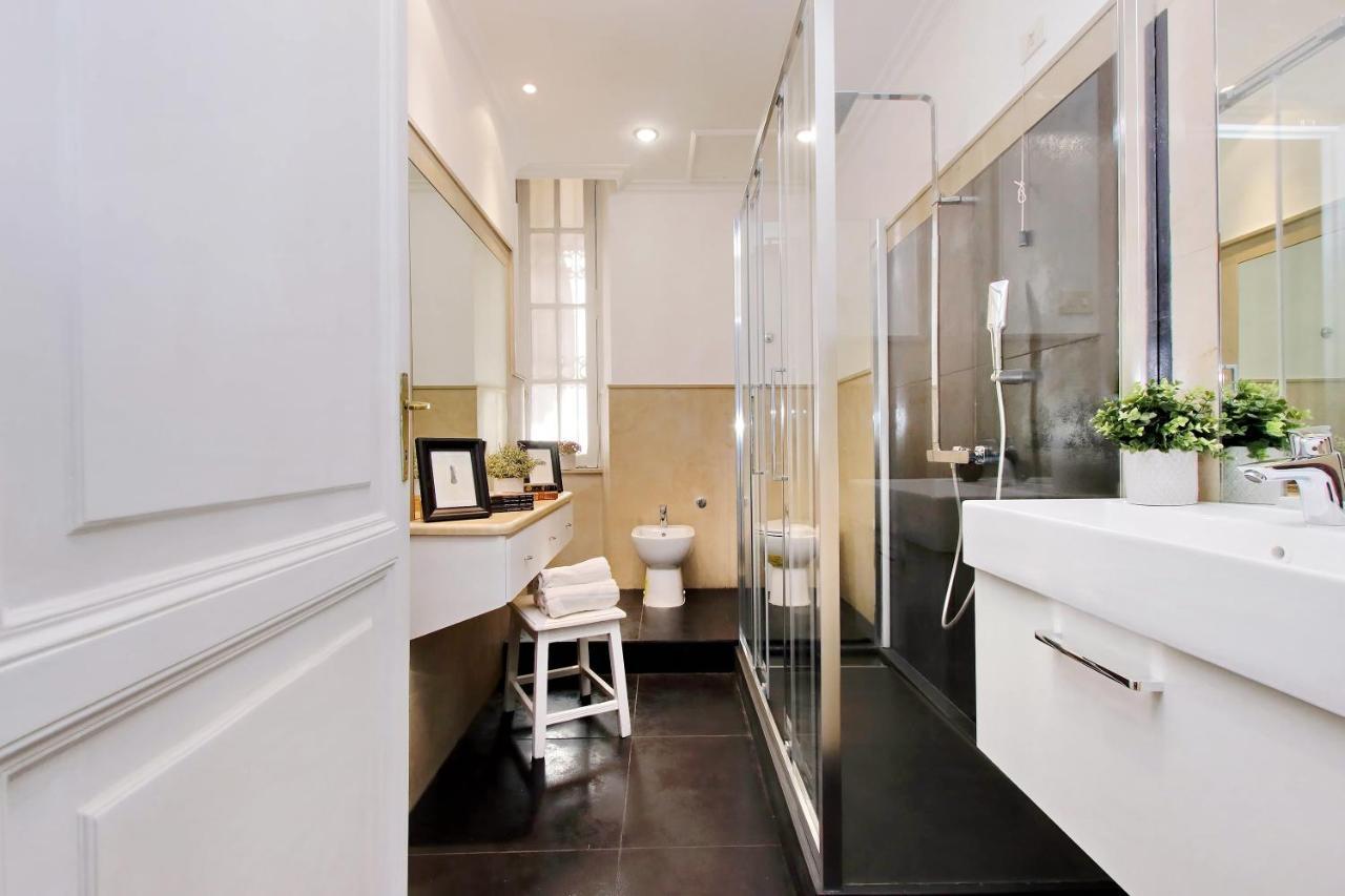 4Bnb - Tiberina Spacious Apartment Rome Bagian luar foto