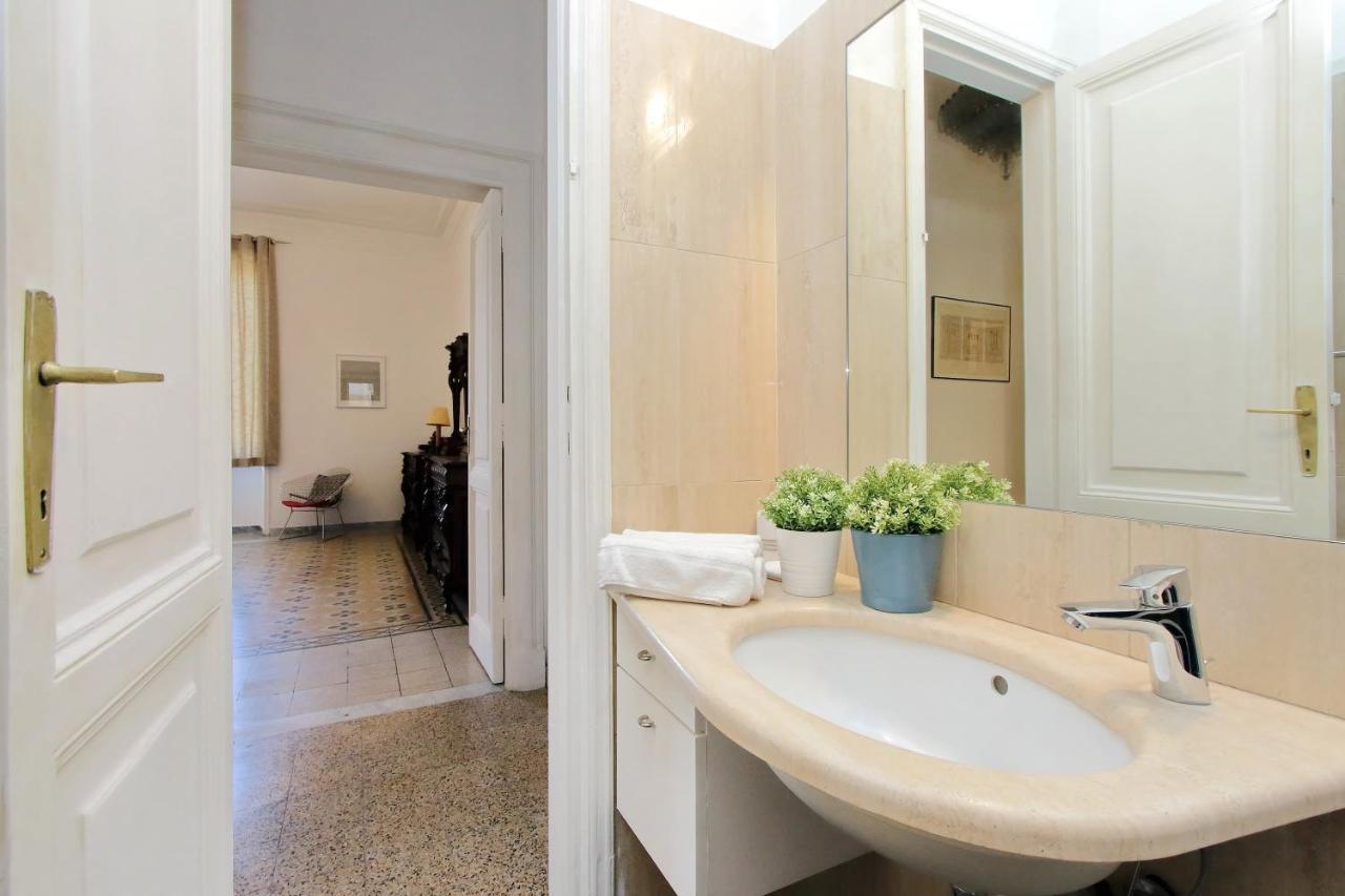 4Bnb - Tiberina Spacious Apartment Rome Bagian luar foto